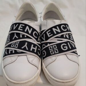 Givenchy White Sneakers with Black Logo Straps